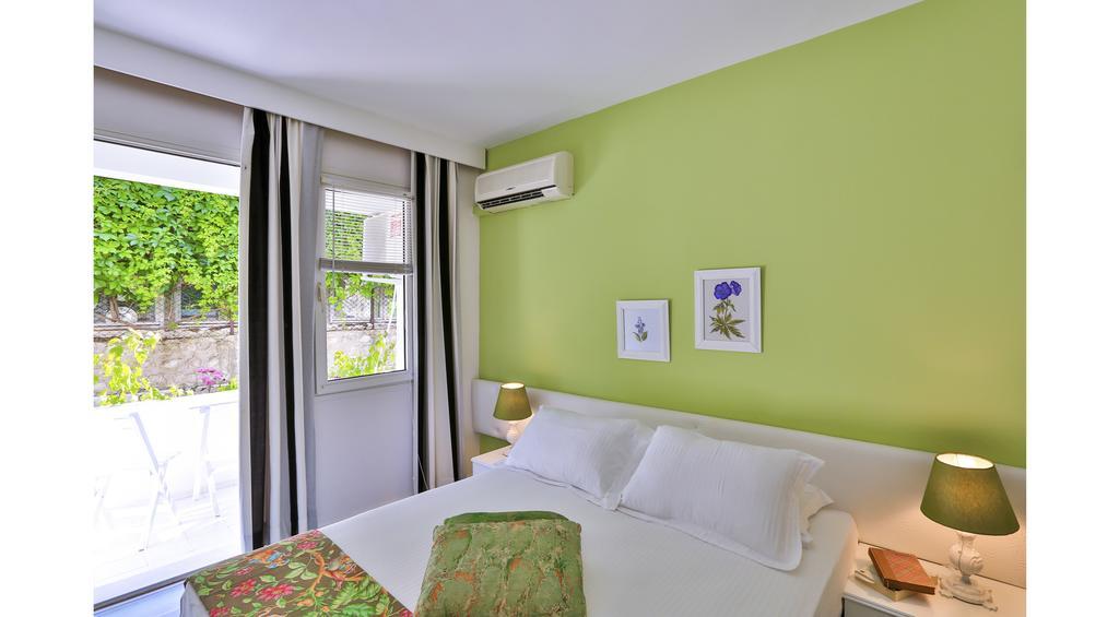 Palas Ilica Çeşme Exterior foto