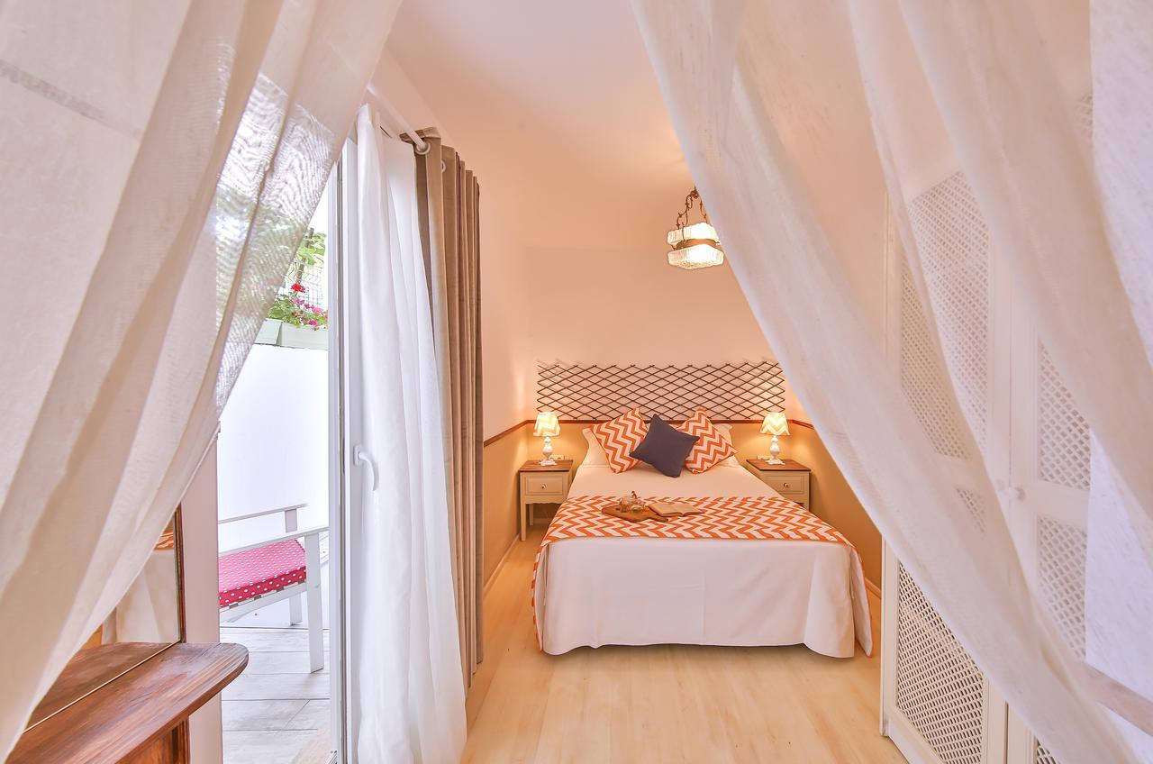 Palas Ilica Çeşme Exterior foto